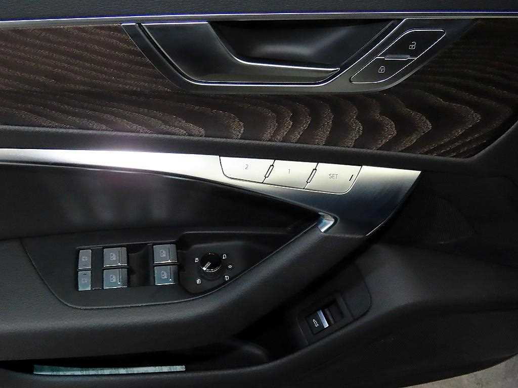 Audi A6 — photo 14