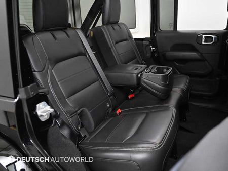Jeep Wrangler — photo 12