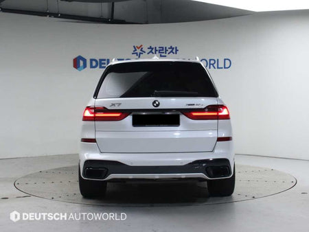 BMW X7 — photo 04