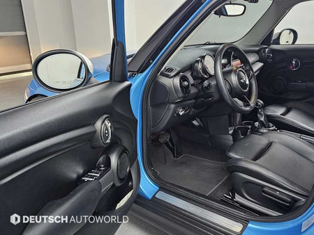 Mini Cooper — photo 11