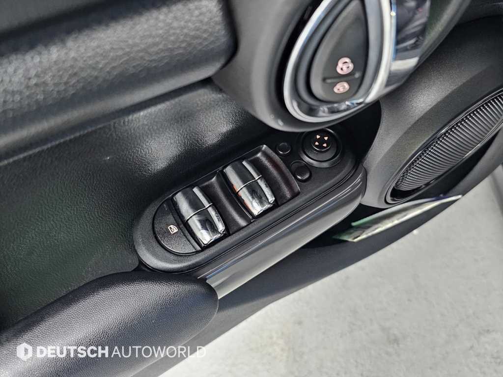Mini Cooper — photo 15