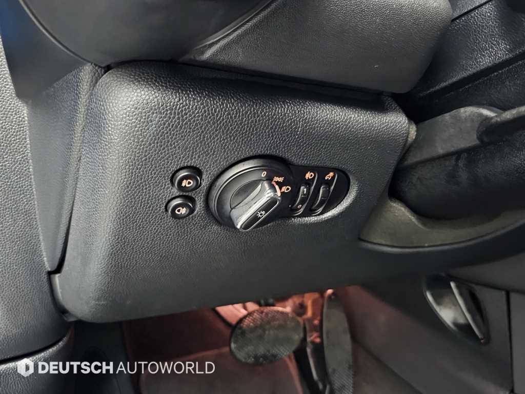 Mini Cooper — photo 16