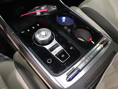Kia Carnival — photo 12