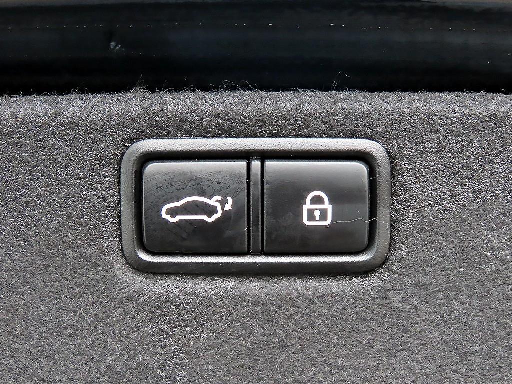 Genesis G80 — photo 16