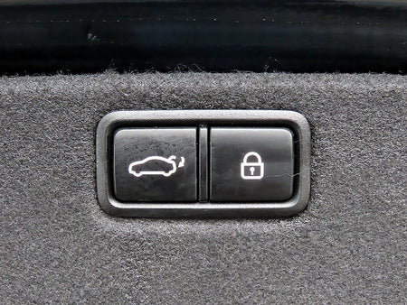 Genesis G80 — photo 16