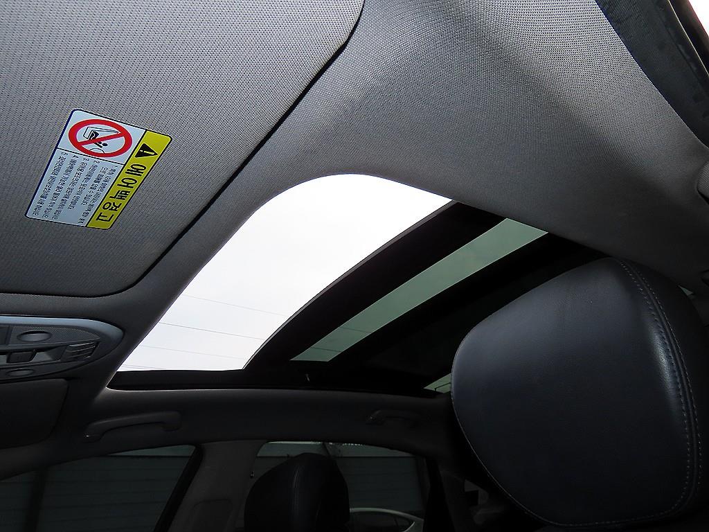 Genesis G80 — photo 17