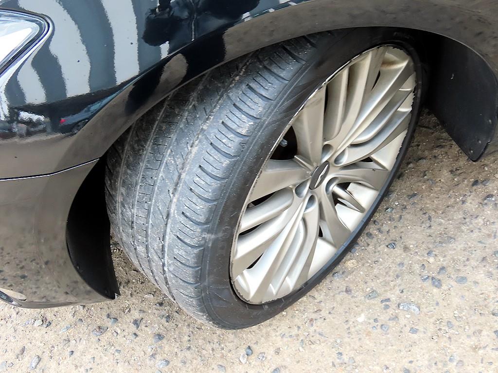 Genesis G80 — photo 20