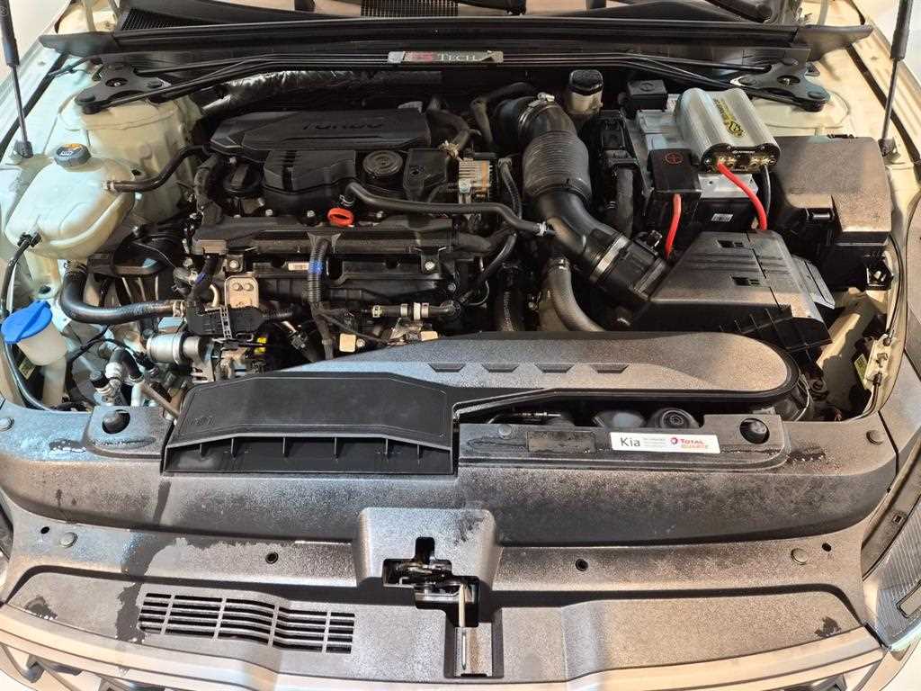 Kia K5 — photo 18