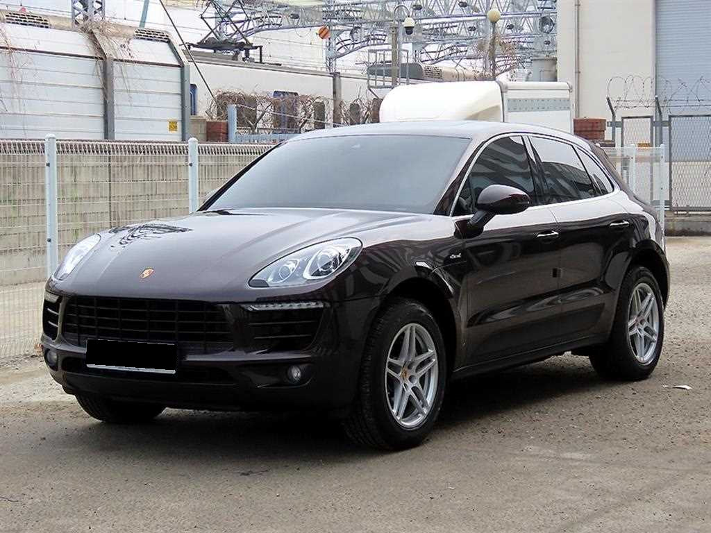 Porsche Macan — photo 01