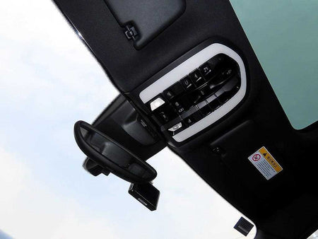 Porsche Macan — photo 14