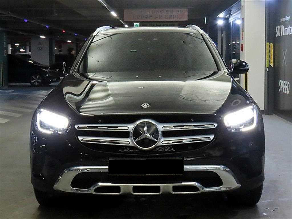 Mercedes-Benz GLC-Class — photo 02