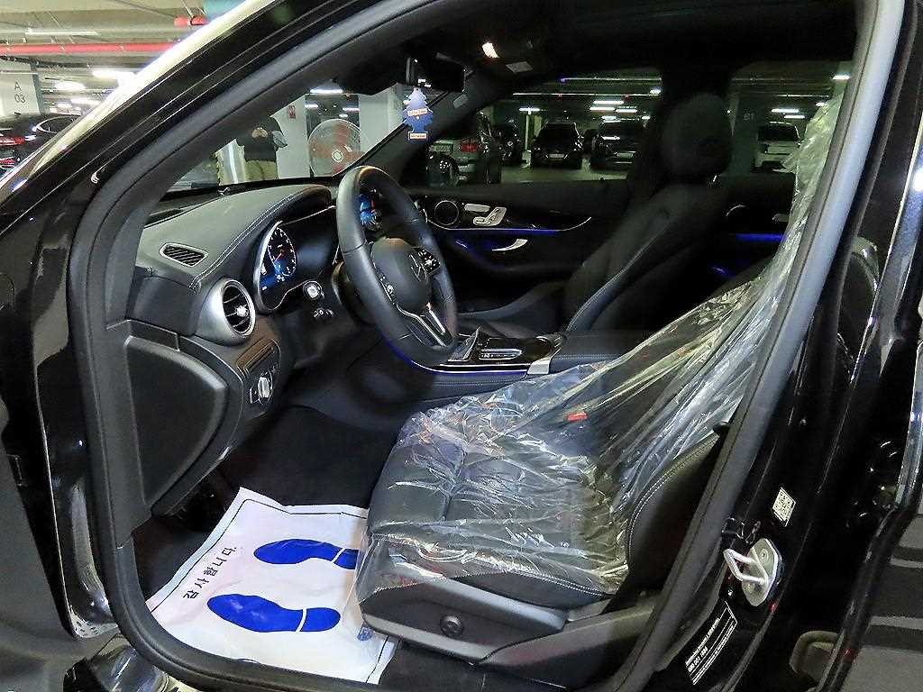 Mercedes-Benz GLC-Class — photo 06