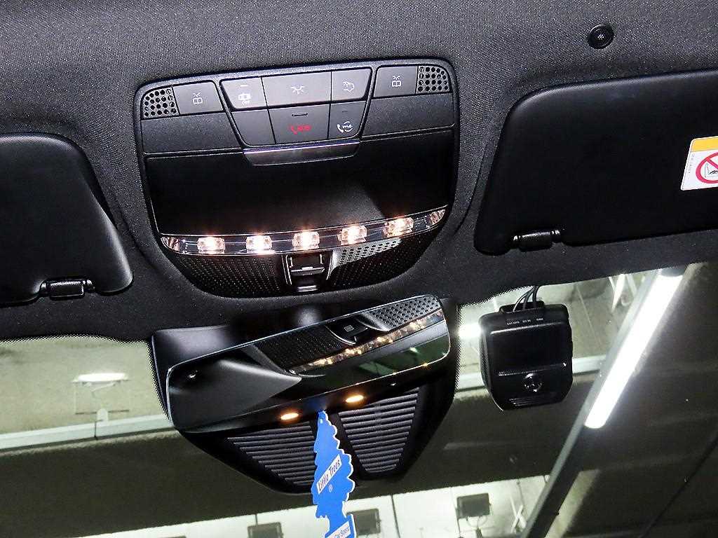Mercedes-Benz GLC-Class — photo 13