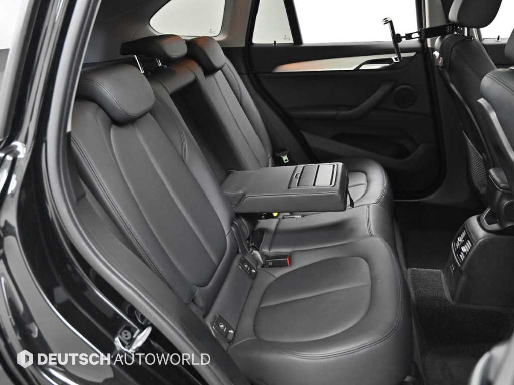 BMW X1 — photo 12