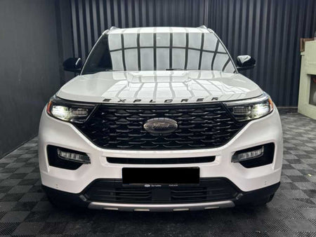 Ford Explorer — photo 01
