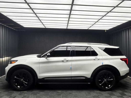 Ford Explorer — photo 03