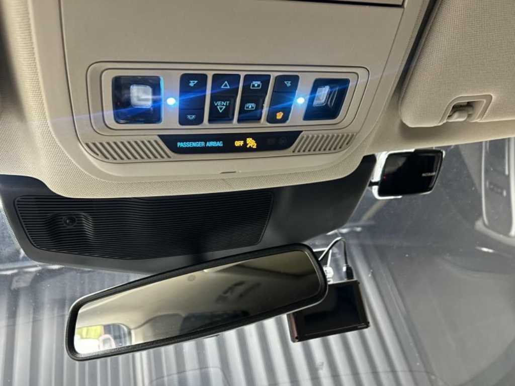 Ford Explorer — photo 15