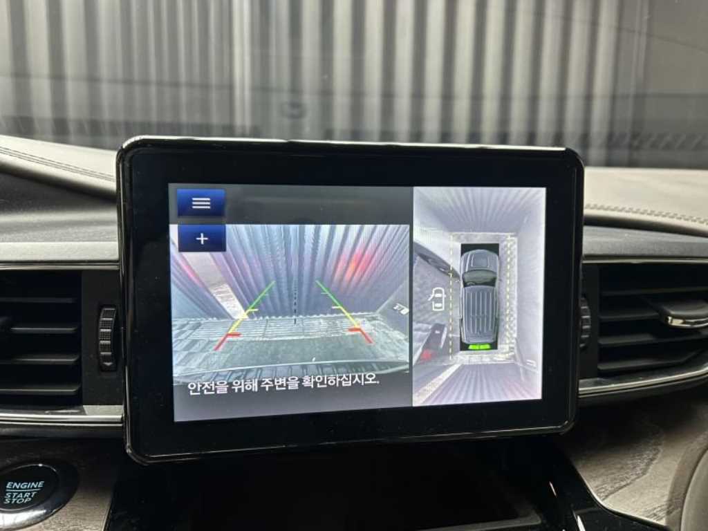 Ford Explorer — photo 17