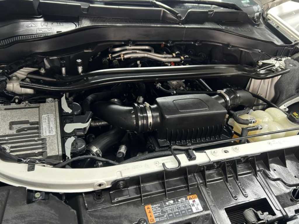 Ford Explorer — photo 20