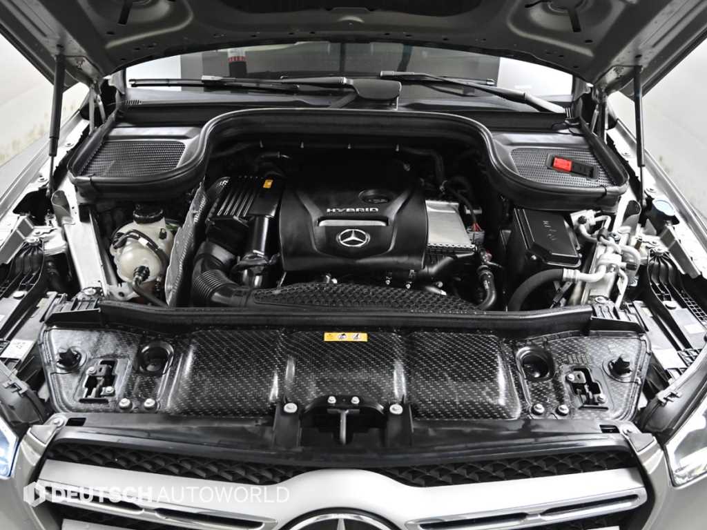 Mercedes-Benz GLE-Class — photo 06