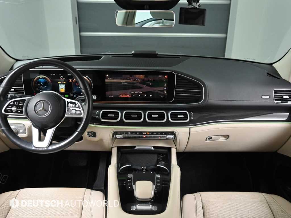 Mercedes-Benz GLE-Class — photo 07