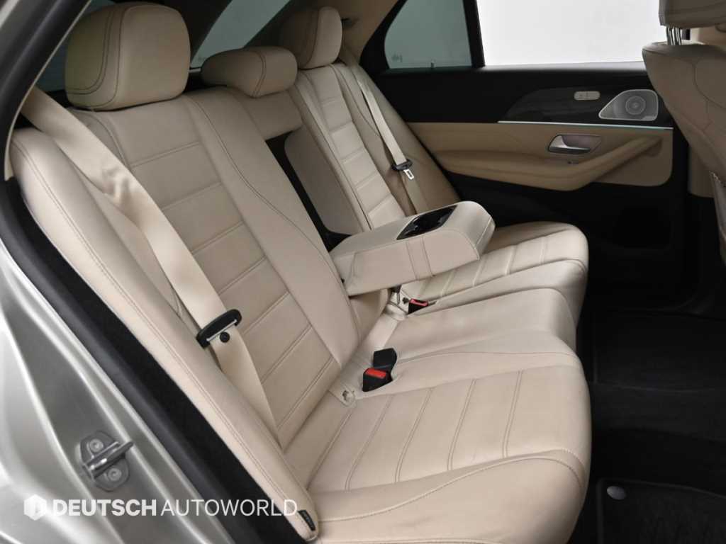 Mercedes-Benz GLE-Class — photo 12