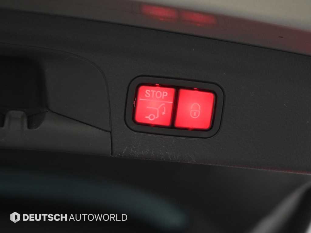 Mercedes-Benz GLE-Class — photo 20