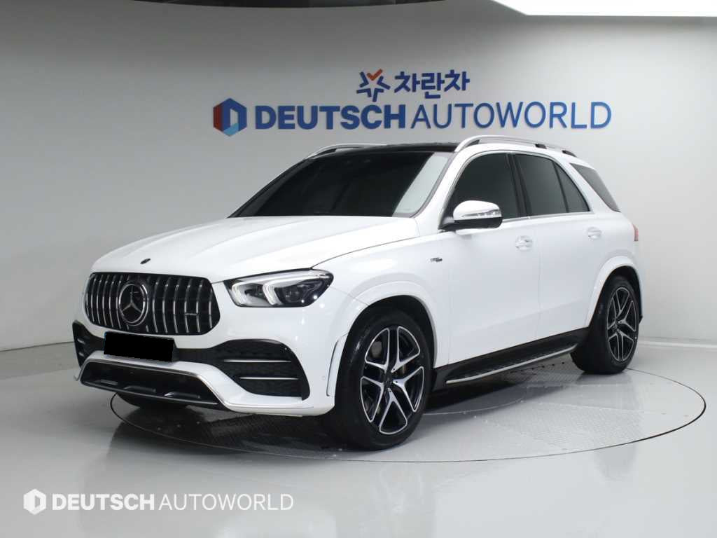 Mercedes-Benz GLE-Class — photo 01