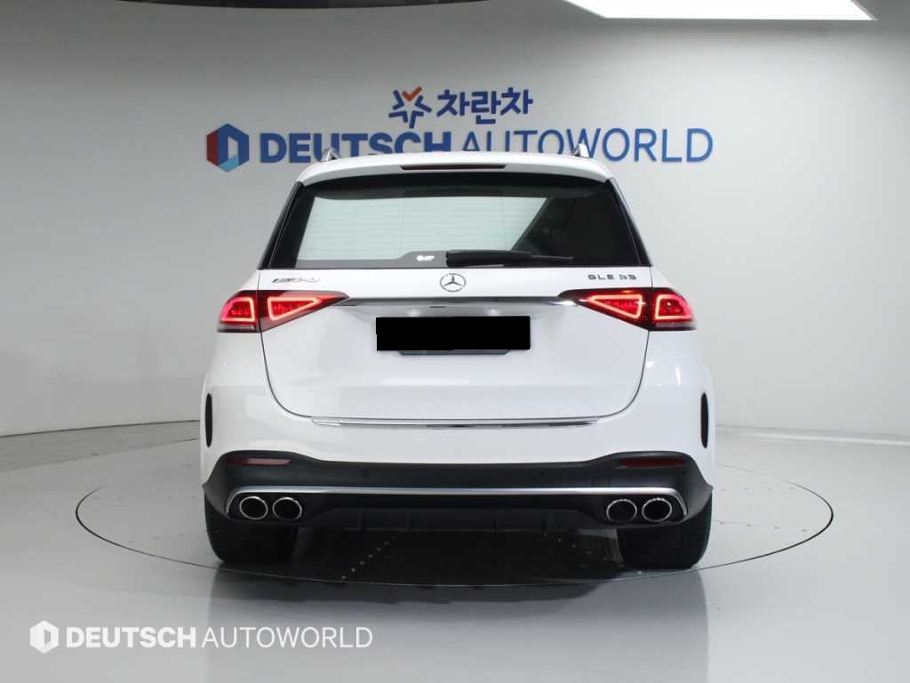 Mercedes-Benz GLE-Class — photo 04