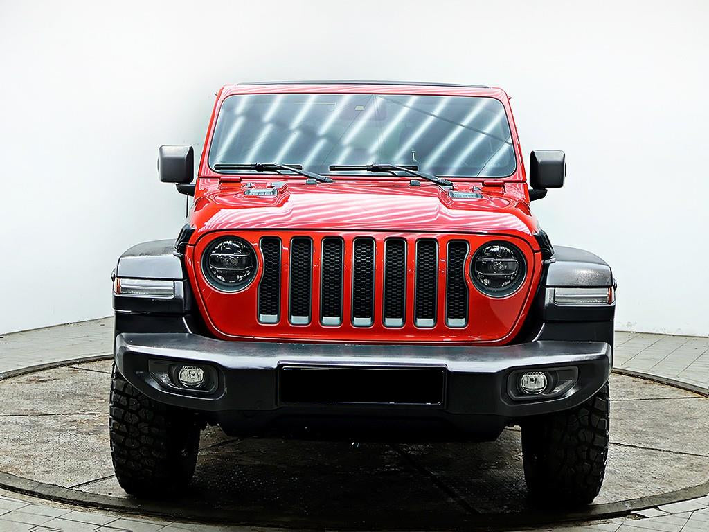Jeep Wrangler — photo 01