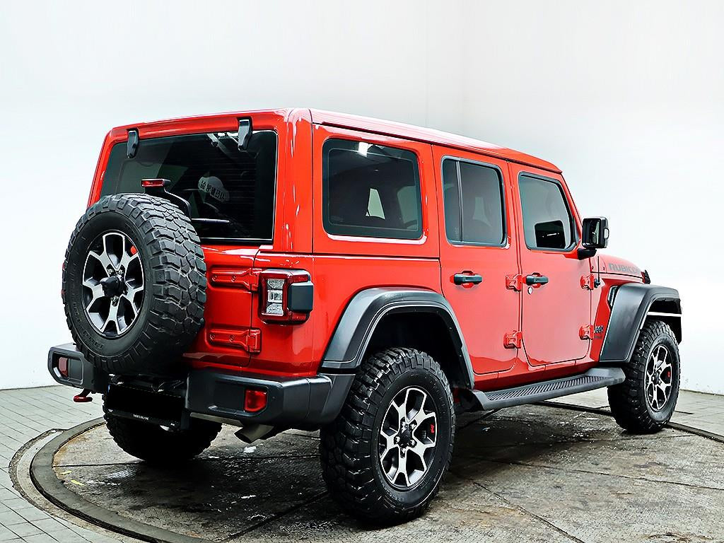 Jeep Wrangler — photo 04
