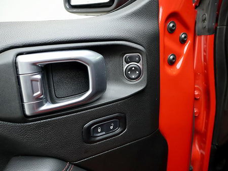 Jeep Wrangler — photo 17