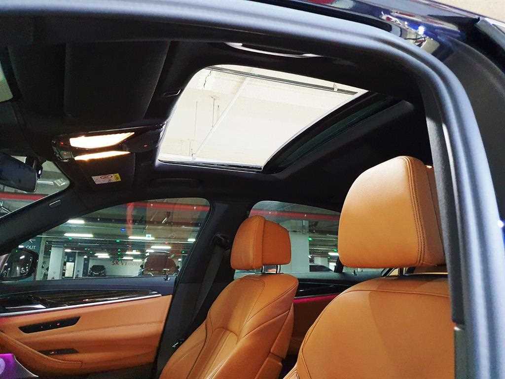 BMW 5-Series — photo 15