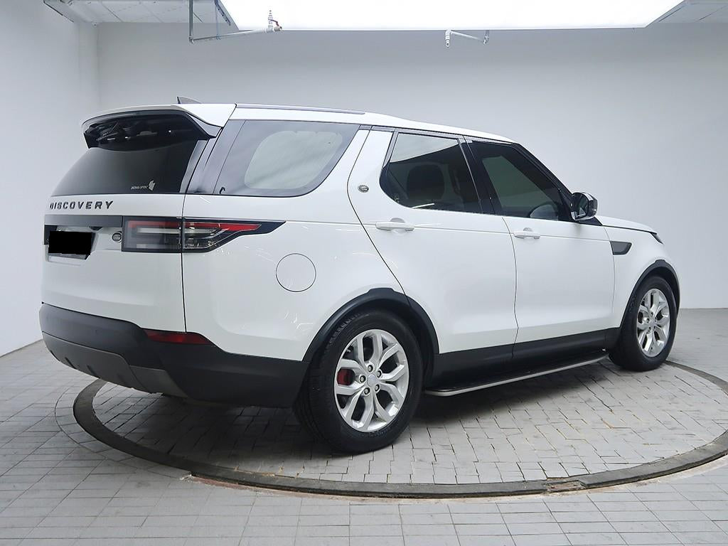 Land Rover Discovery — photo 04