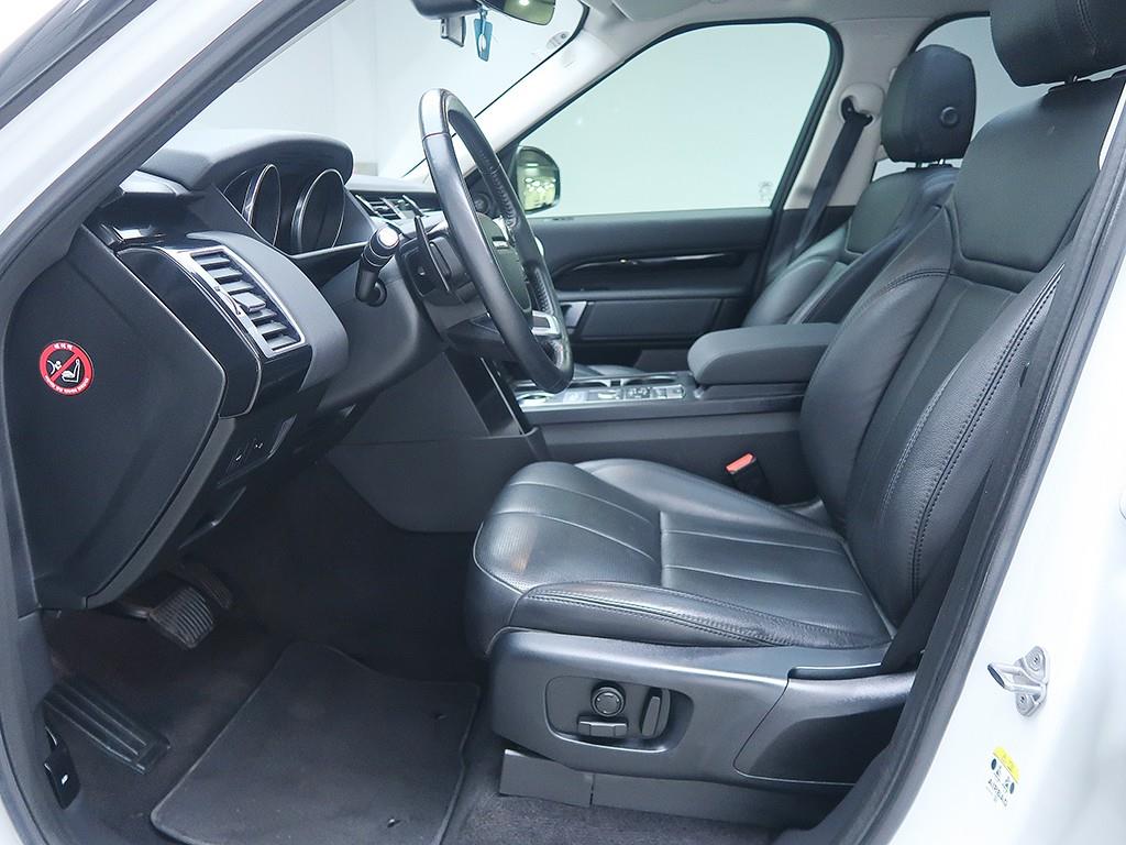 Land Rover Discovery — photo 09