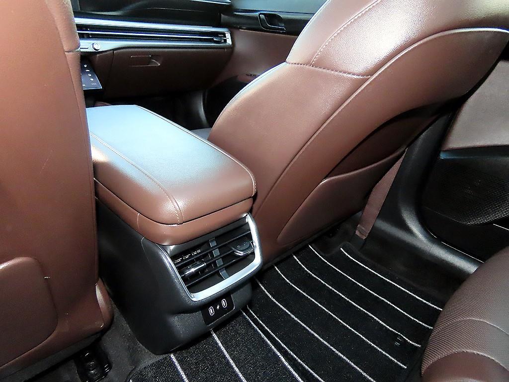 Hyundai Grandeur — photo 15
