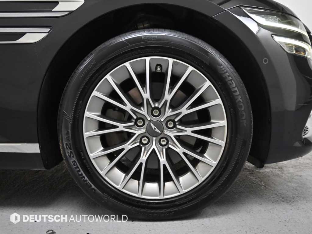 Genesis G80 — photo 05