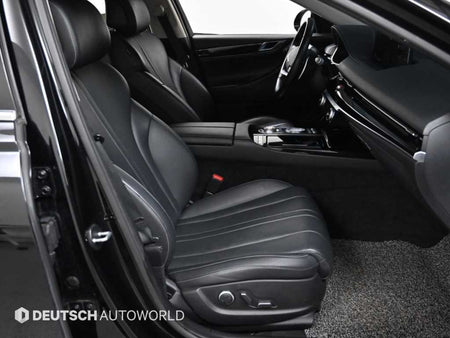 Genesis G80 — photo 10