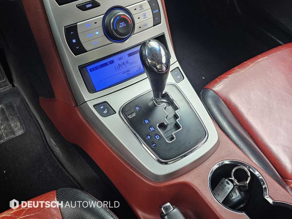 Hyundai Genesis — photo 09