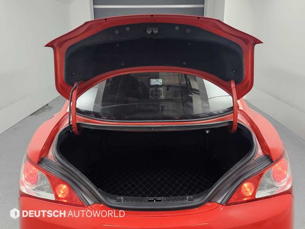 Hyundai Genesis — photo 20