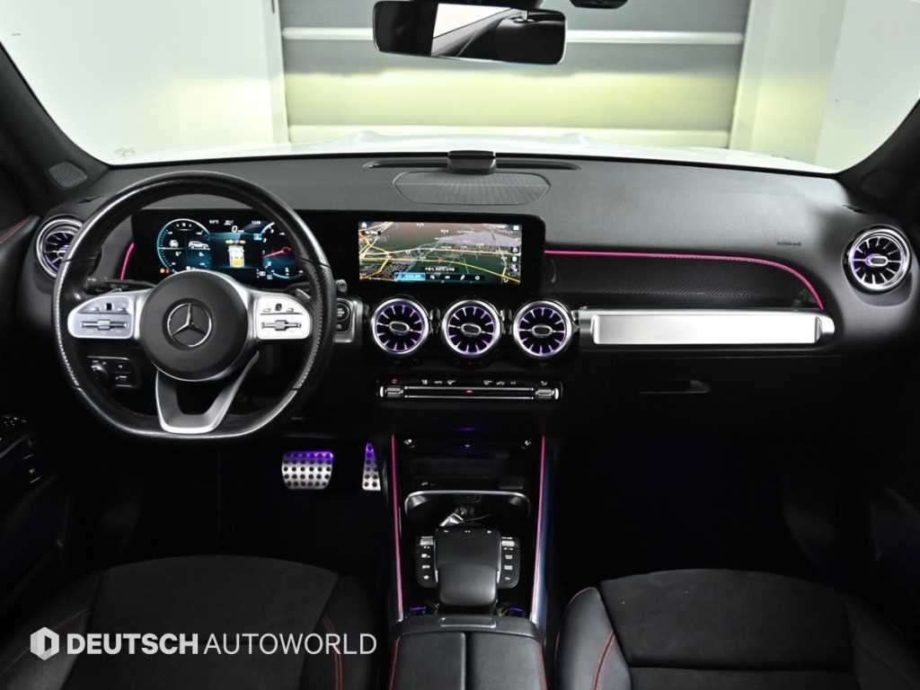 Mercedes-Benz GLB-Class — photo 07