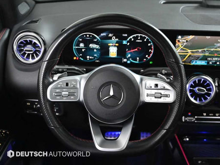 Mercedes-Benz GLB-Class — photo 13