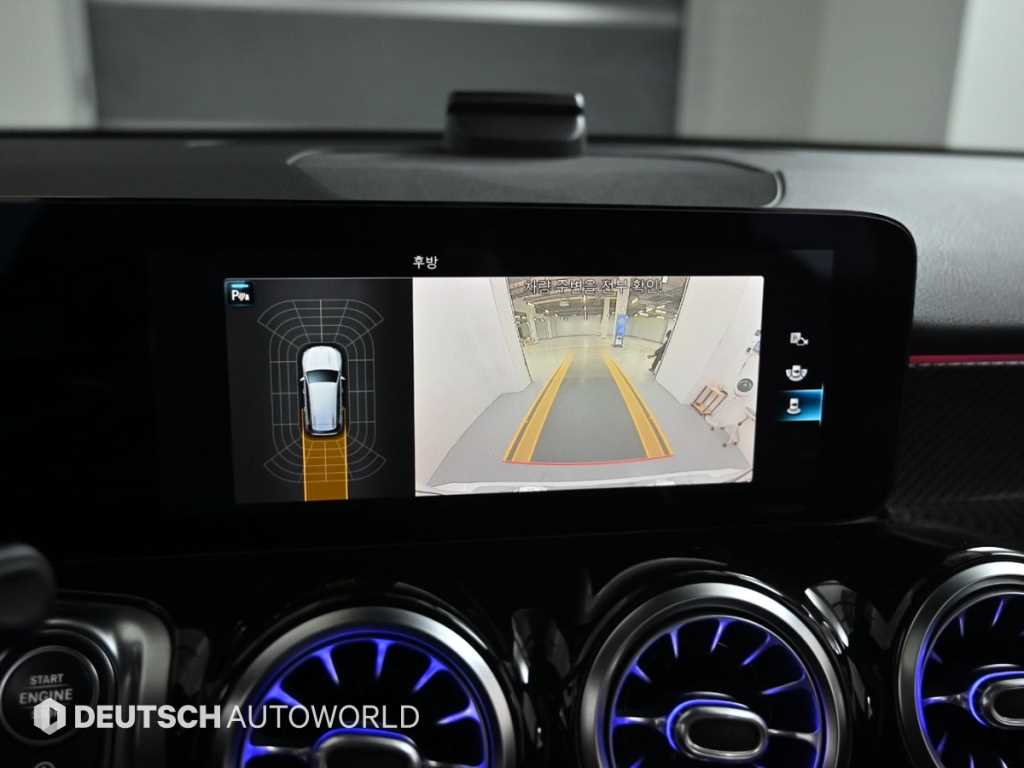 Mercedes-Benz GLB-Class — photo 15