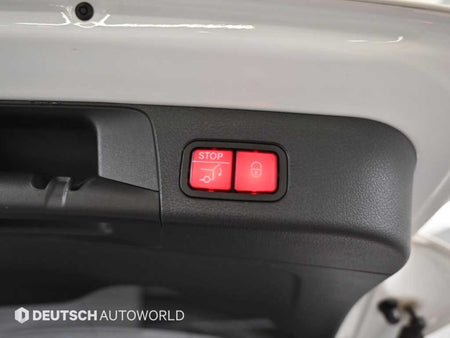 Mercedes-Benz GLB-Class — photo 20