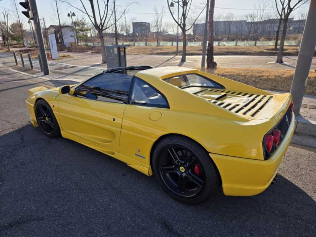 Ferrari F355 — photo 03