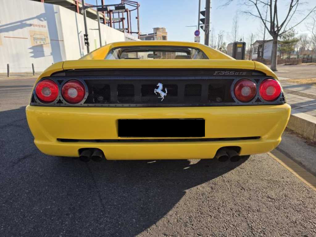 Ferrari F355 — photo 05