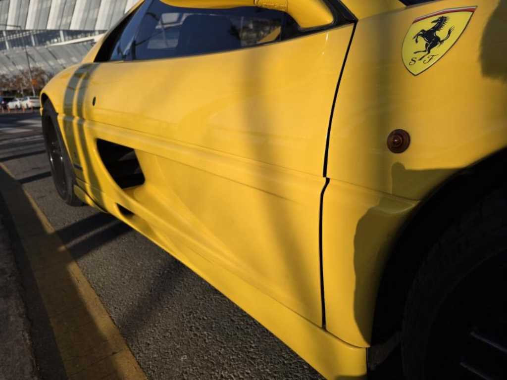 Ferrari F355 — photo 09