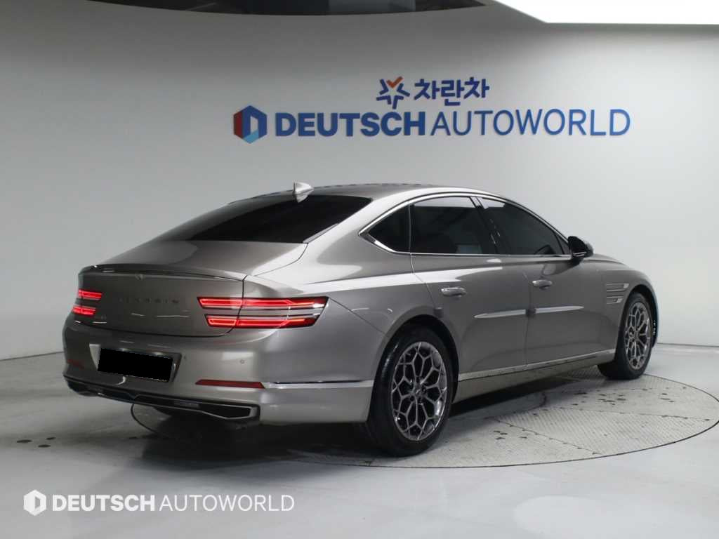 Genesis G80 — photo 02