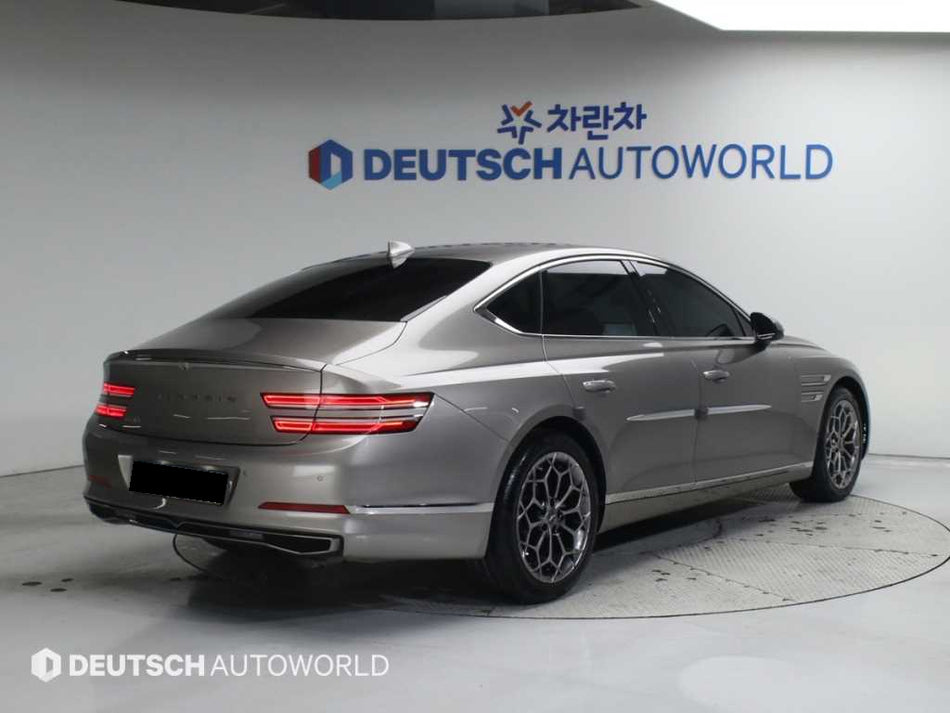 Genesis G80 — photo 02