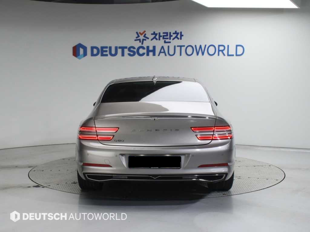 Genesis G80 — photo 04